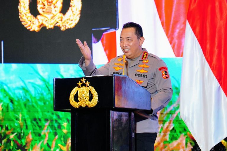 Kapolri Serukan Orangtua untuk Aktif Memantau Aktivitas Digital Anak demi Mencegah Judi Online